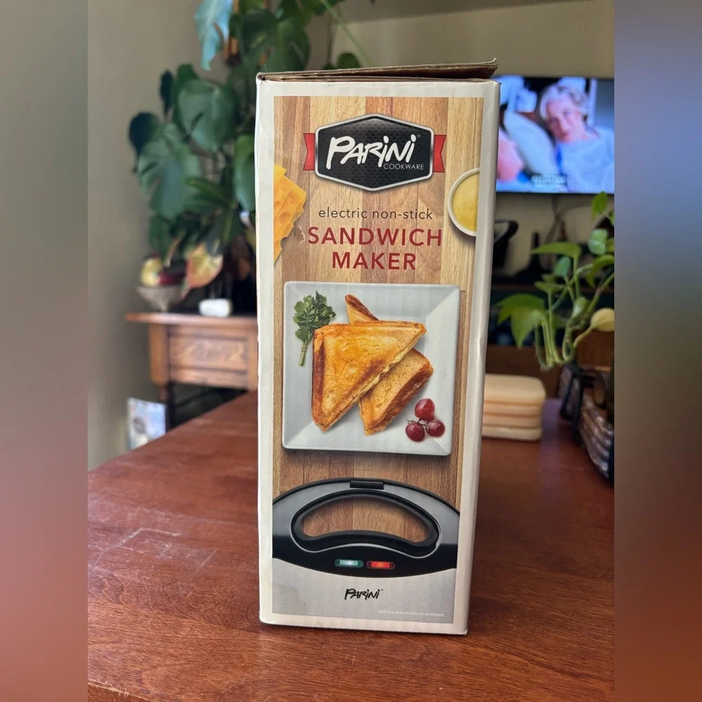 Parini Electric Hot Sandwich Maker